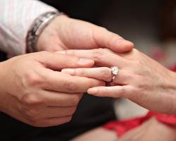 The Fullness World of A Diamond Ring